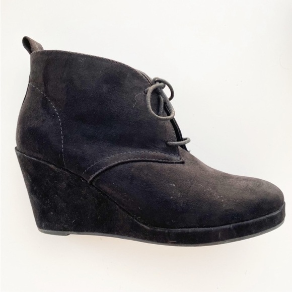 DV by DOLCE VITA Black Wedge Ankle Booties - Picture 3 of 8